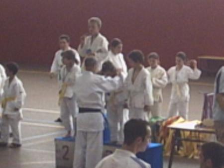 Quand M. KNACK  me remet ma médaille
